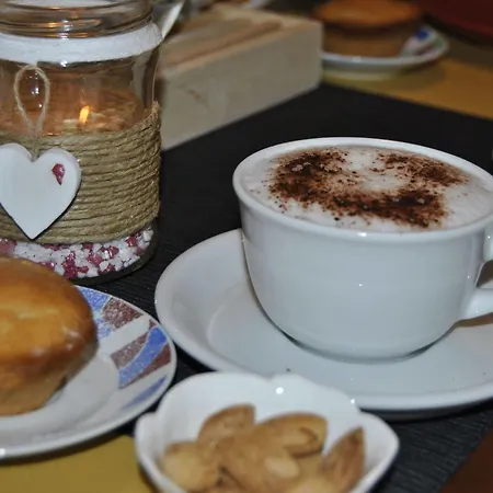 Bed and Breakfast White 2*