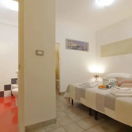 Bed and Breakfast White 2*